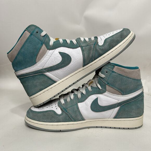 Nike Air Jordan 1 Retro OG High “Turbo Green” 2019 - Picture 3 of 9